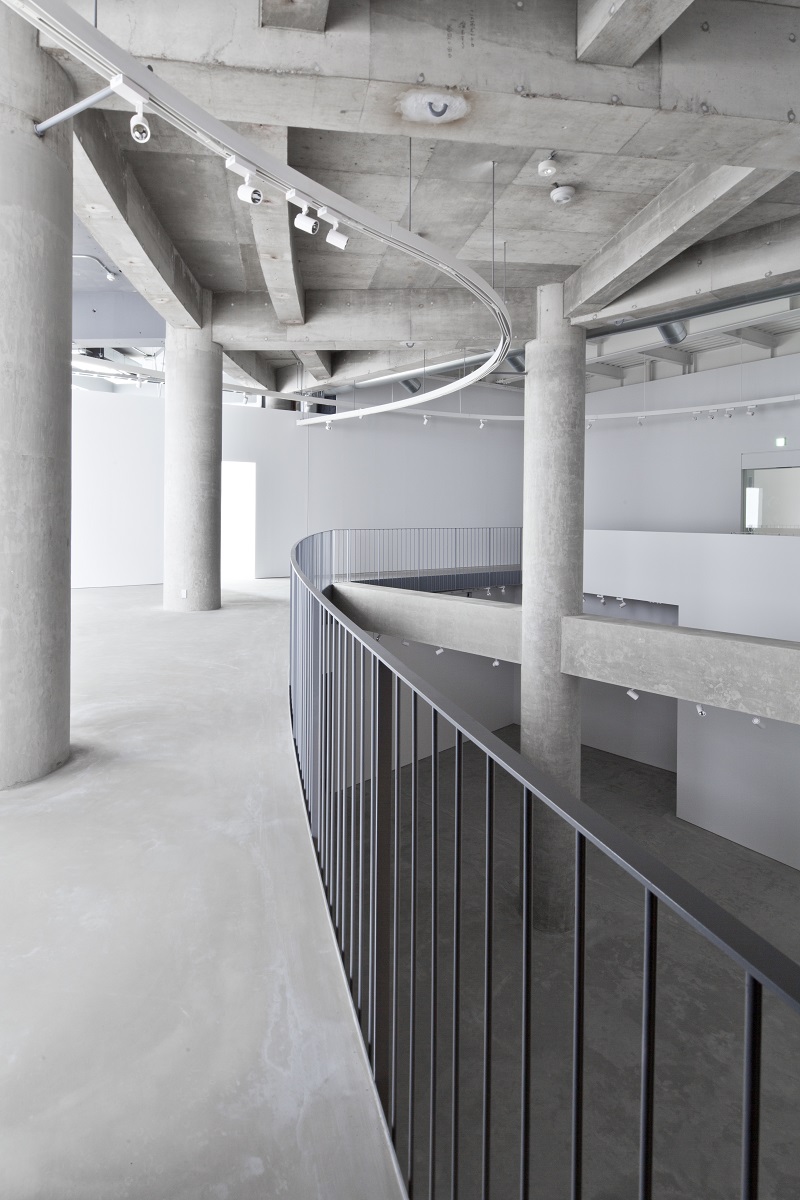 市原湖畔美術館