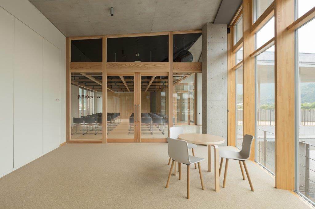 美波町医療保健センター多目的ホール入口