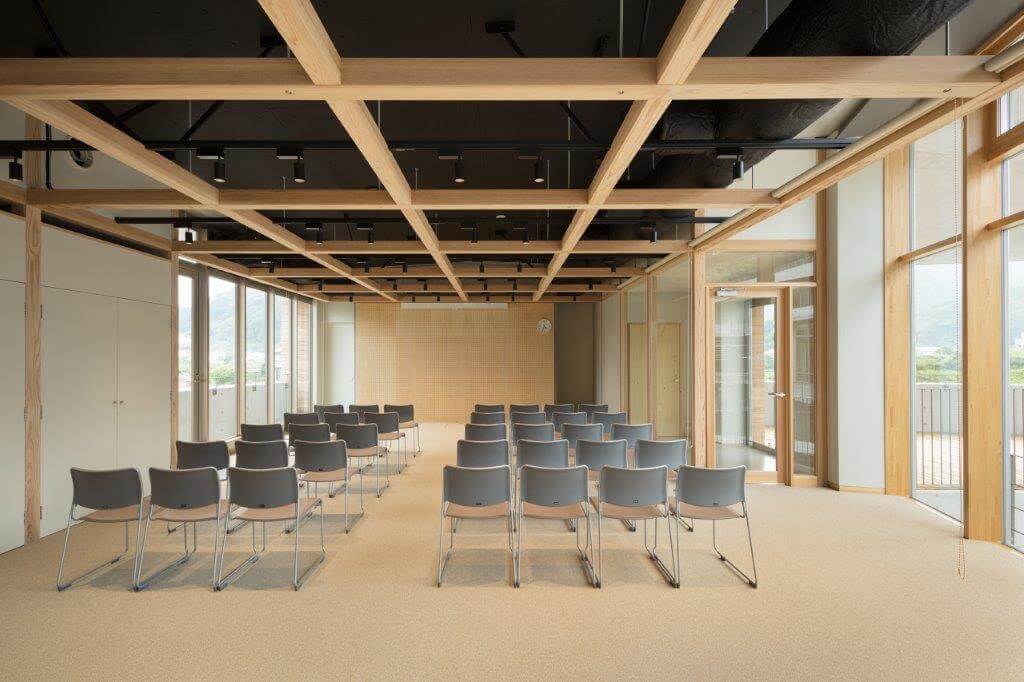 美波町医療保健センター多目的ホール内観